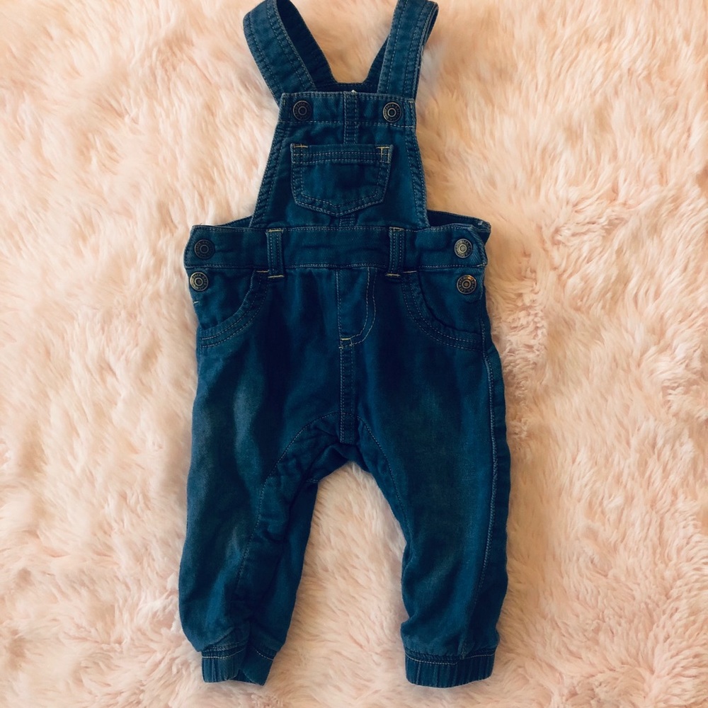Cat & Jack bib overalls , size 6-9 months